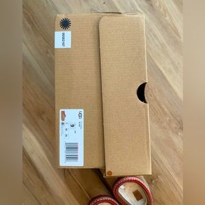 UGG TASMAN PLATFORM BOX